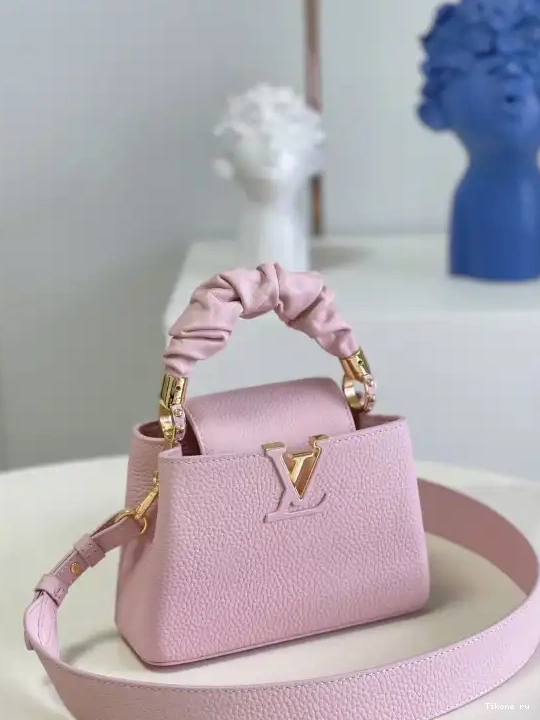 Cheap MINI LOUIS VUITTON CAPUCINES 0606